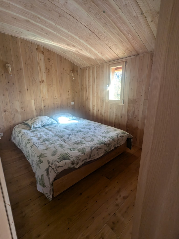 Cabane En Bois 4 Saisons Avec Jacuzzi