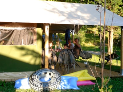Acacia Standard Safari Tent 23m² (without sanitary facilities) - 2 bedrooms + 12m² sheltered terrace