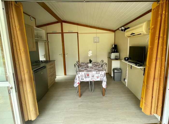 Chalet Peuplier Standard 26M² - 2 Chambres + Terrasse Couverte 10M² + Clim + Tv