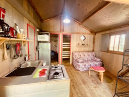 Accommodation - Wooden Hut Lodge "Erable" 25 M² + Terrace (With Private Facilities) - Camping LA PIBOLA
