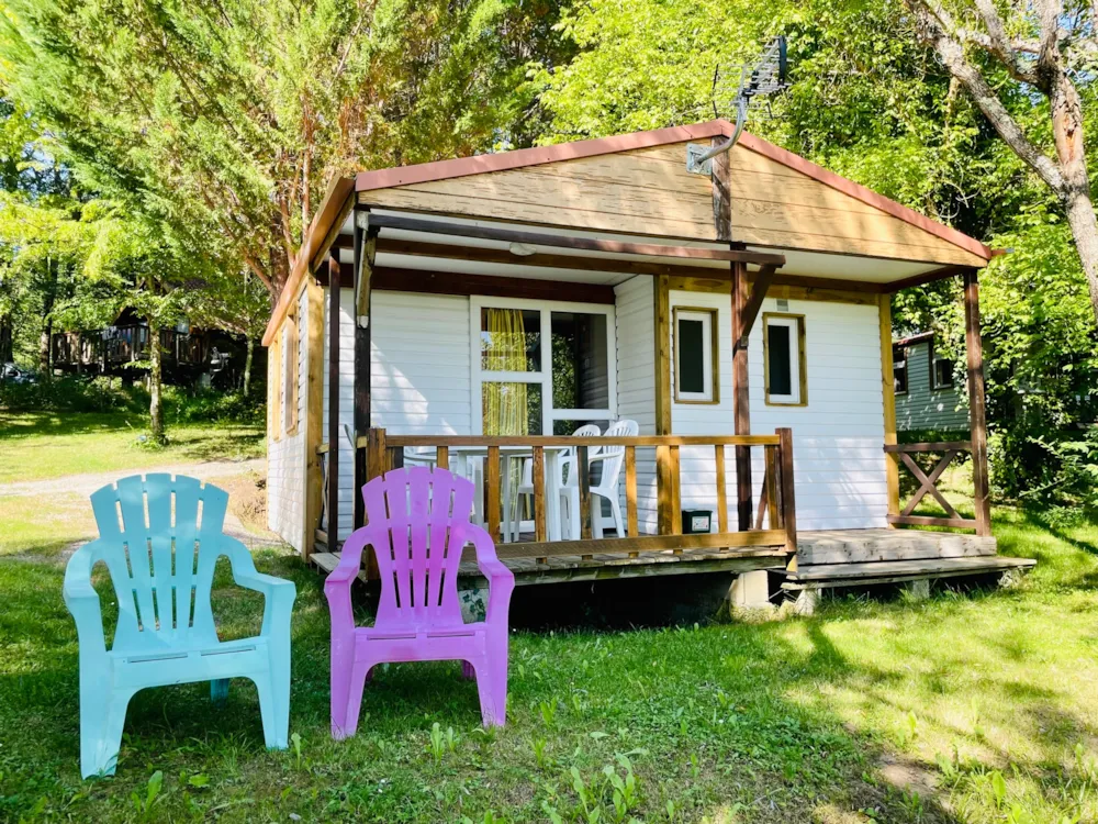 Location - Chalet Châtaignier Standard 23M² - 2 Chambres + Terrasse Couverte 8M² - Flower Camping LA PIBOLA