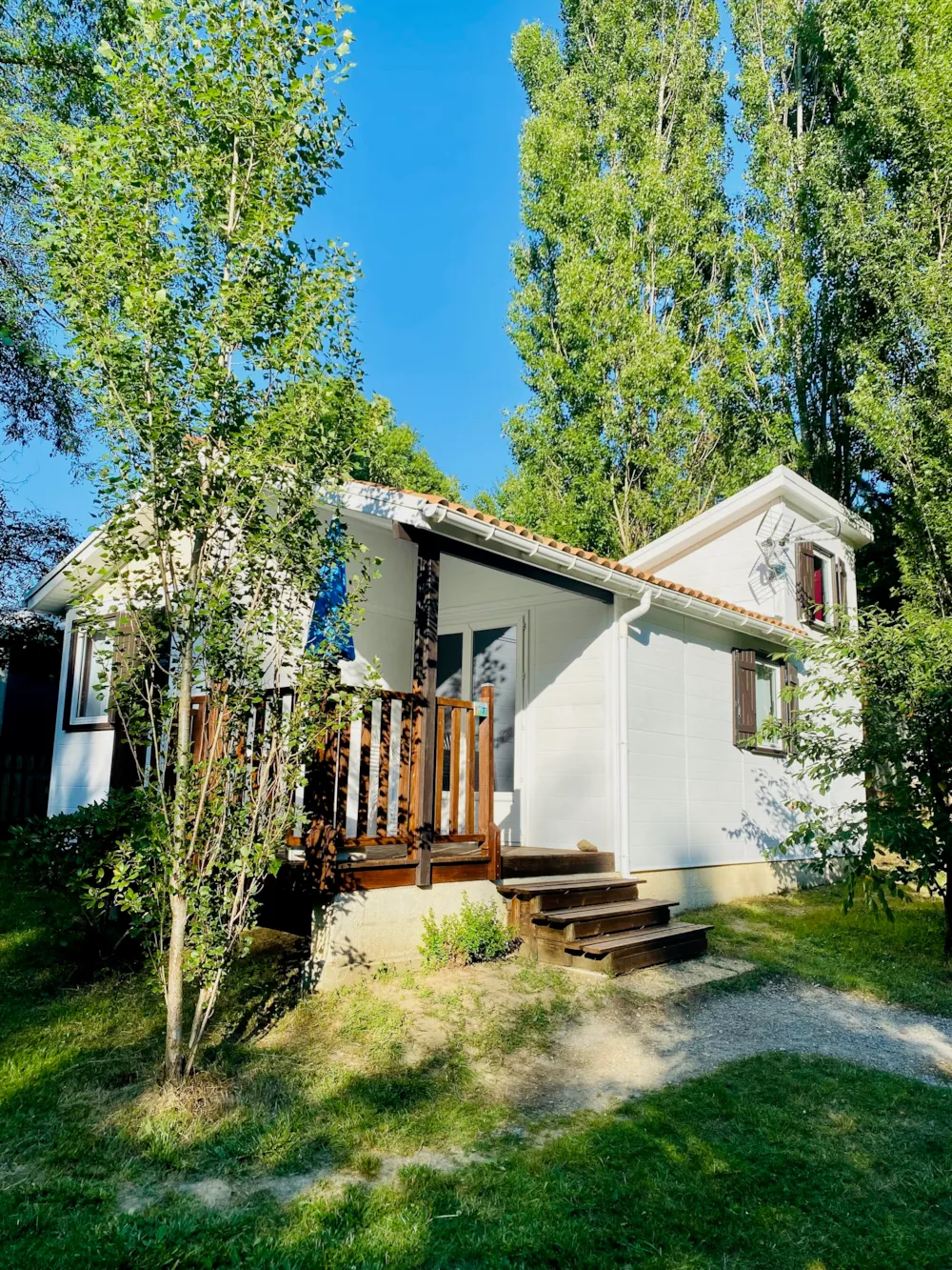 Location - Chalet Cèdre Premium 35M² - 3 Chambres + Terrasse Semi-Couverte 8M² + Clim + Tv + Lv - Flower Camping LA PIBOLA