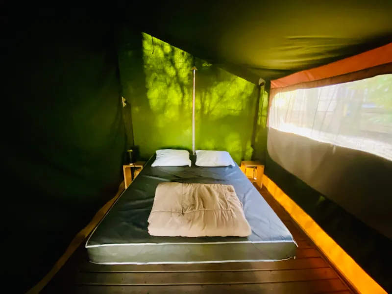 Tente Safari Acacia Standard 23M² (Sans Sanitaires) - 2 Chambres + Terrasse Couverte 12M²