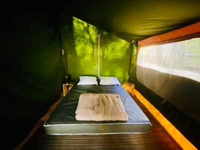 Acacia Standard Safari Tent 23m² (without sanitary facilities) - 2 bedrooms + 12m² sheltered terrace