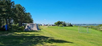 Tent pitch with electricity