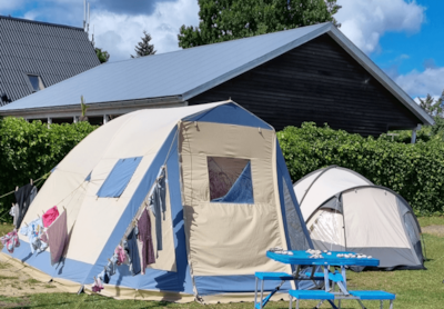 Tent pitch with electricity