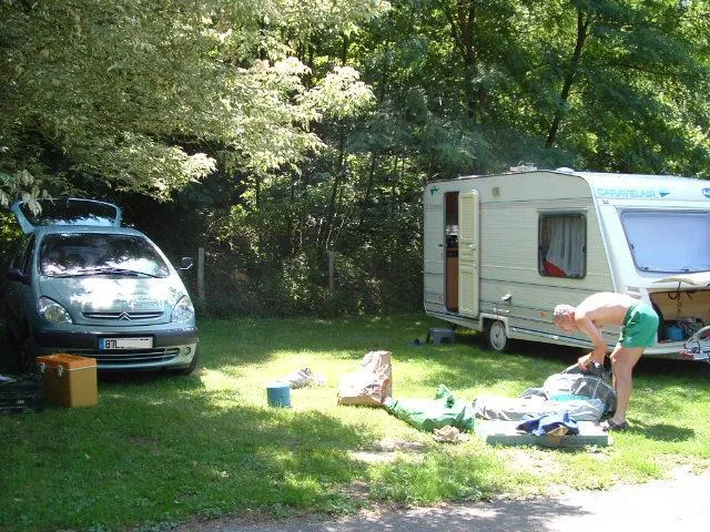 Forfait Confort 100/120M² (1 Tente, Caravane Ou Camping-Car / 1 Voiture / Électricité 6A)