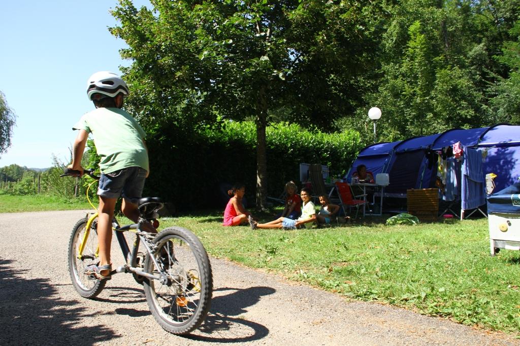 Flower Camping l'Arize - Occitanie - Image n°6 Flower Camping l'Arize - Occitanie - Image n°6