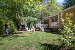 Accommodation - Mobile-Home Loggia Confort 26 M² + Tv + Terrassa Coberta - Flower Camping l'Arize