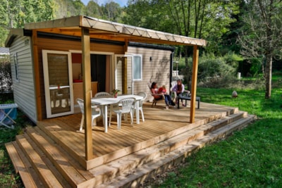 Mobile-home Confort 23m² (2 bedrooms) + TV + sheltered terrace