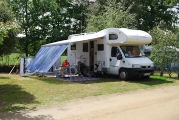 Pitch - Pitch + 1 Car + Tent , Caravan Or Camping-Car - Camping Le Bois Joli Vendée lagon  **** Maeva Escapades