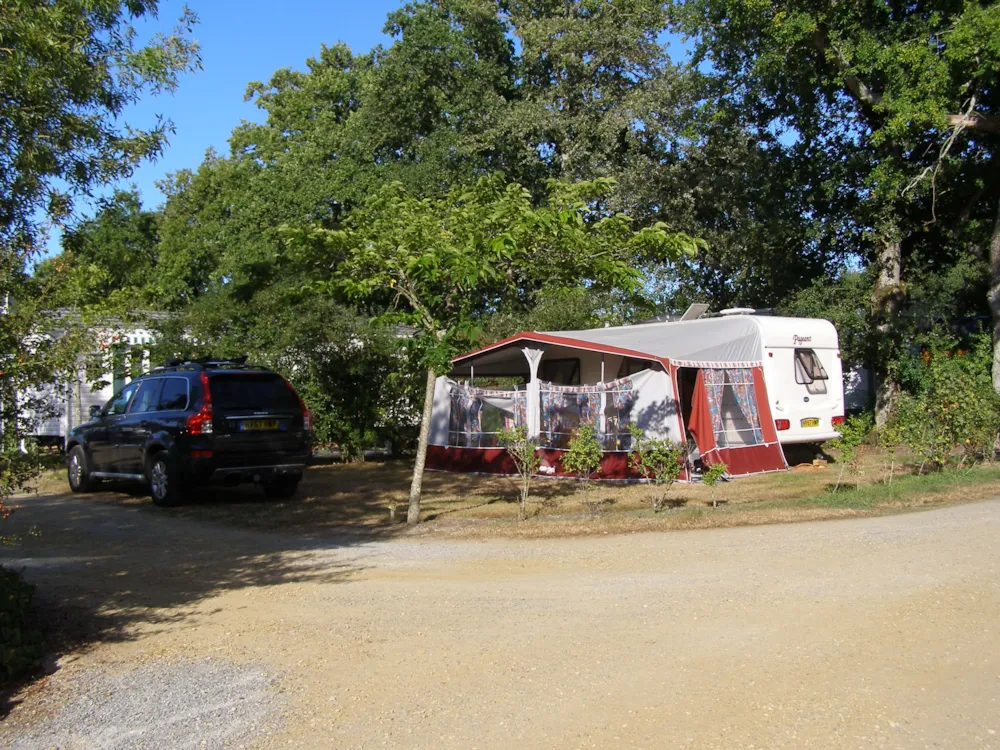 Pitch - Caravan Long Stay Package 3 Months - Camping Le Bois Joli Vendée lagon  **** Maeva Escapades