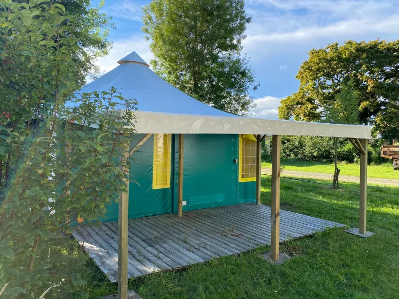 Bungalow Pagan Avec Sanitaires (4 Adultes + 1 Enfant -8 Ans)