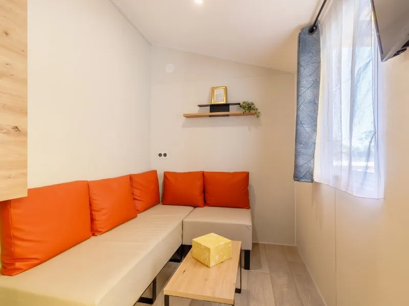 Mh "Privilège" 4/6 Pers -2Ch -0-3 Ans- Tv+Chauffage