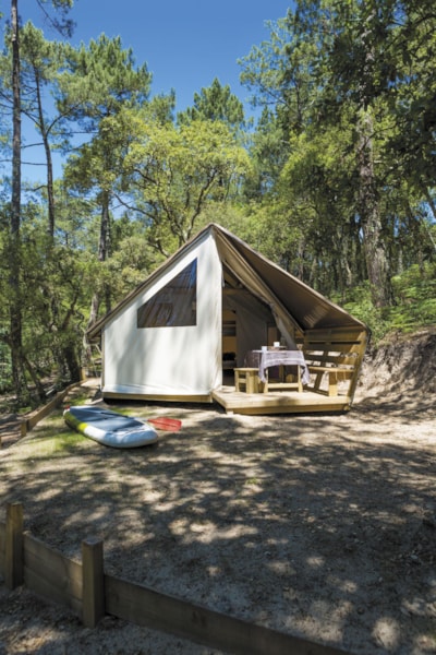 Eco-lodge 17m² + Half-covered terrace — 1