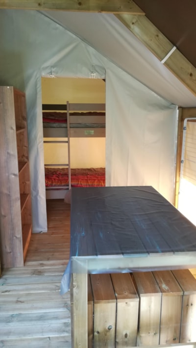 Eco-lodge 17m² + Half-covered terrace — 5