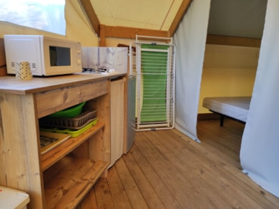 Eco-lodge 17m² + Half-covered terrace — 2