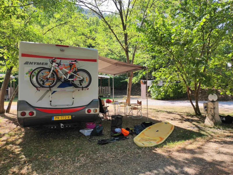 Forfait Confort : Voiture + Tente/Caravane Ou Camping-Car + Électricité 6A / 10A (2 Pers.)