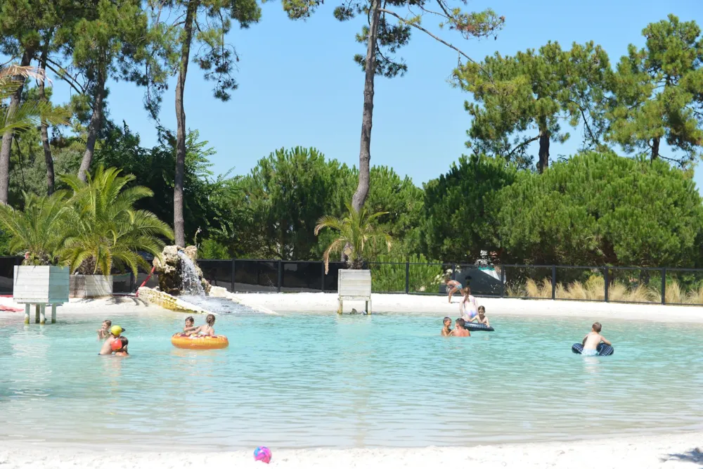 Camping Les Pins d'Oléron - image n°1 - Camping2Be