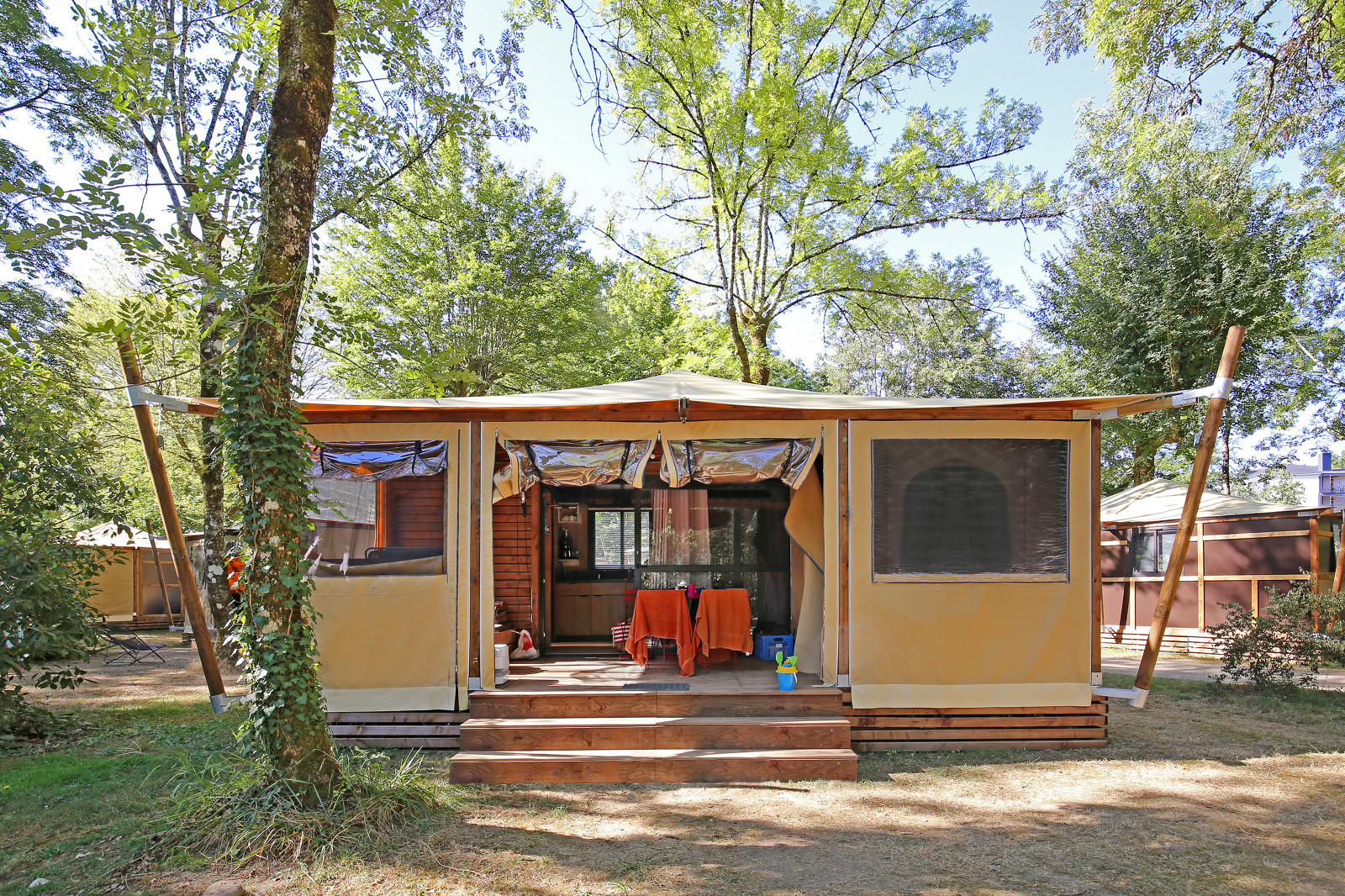 Establishment Camping Combe À L'eau - Ars-En-Ré