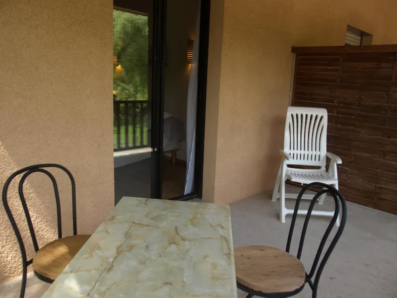 Chambre D'hôtel N°6 Avec Terrasse : 1 Lit De 140