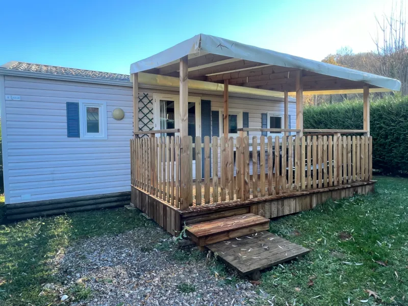 Mobil-Home Aulus : 1 Salle D'eau Avec Terrasse Couverte
