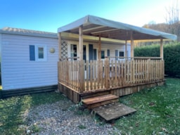 Accommodation - Mobile-Home Aulus : 1 Bathroom With Covered Terrace - Camping Les 4 Saisons