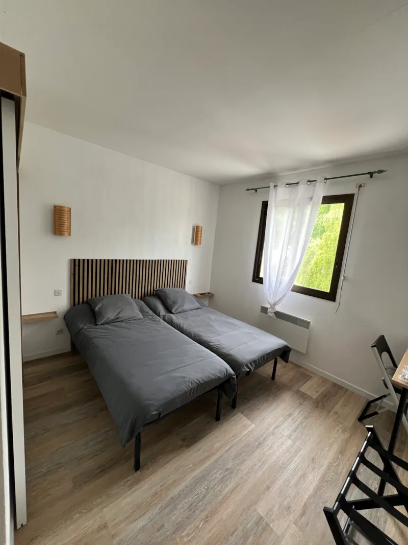 Chambre D'hôtel N°1 : 2 Lits De 90