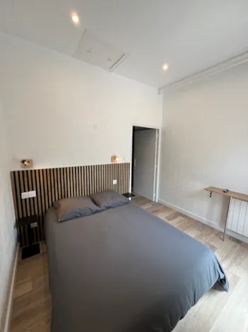 Zimmer - Hotelzimmer Nr. 9: 1 Bett Von 140 + 1 Etagenbett Von 80 - Camping Les 4 Saisons