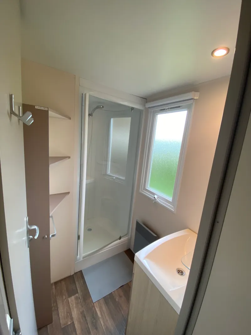 Mobil-Home Couflens Dimanche Avec Terrasse Couverte