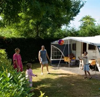 Forfait Confort (1 Tente, Caravane Ou Camping-Car / 1 Voiture)
