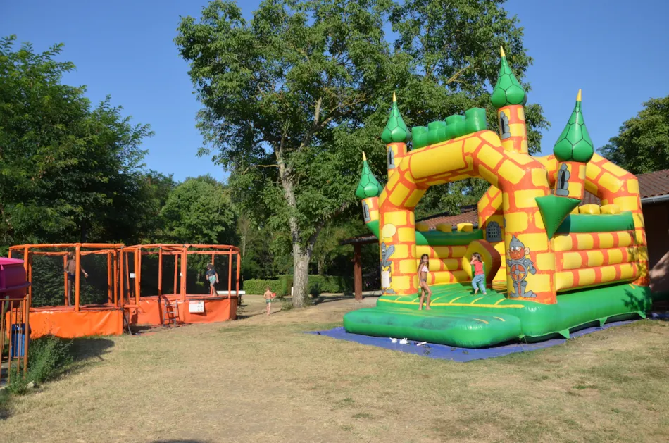 Flower Camping LES MIJEANNES