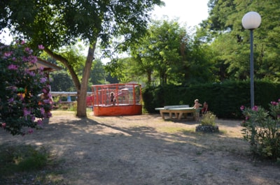 Flower Camping LES MIJEANNES