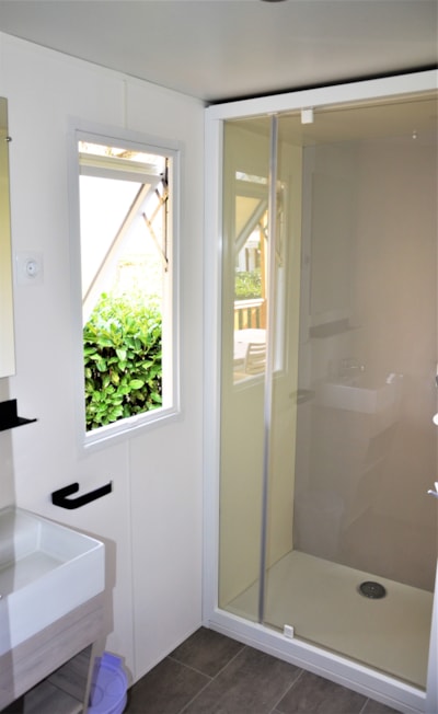 Mobile-home Premium 32m² AIR-CONDITIONED 3 bedrooms + TV