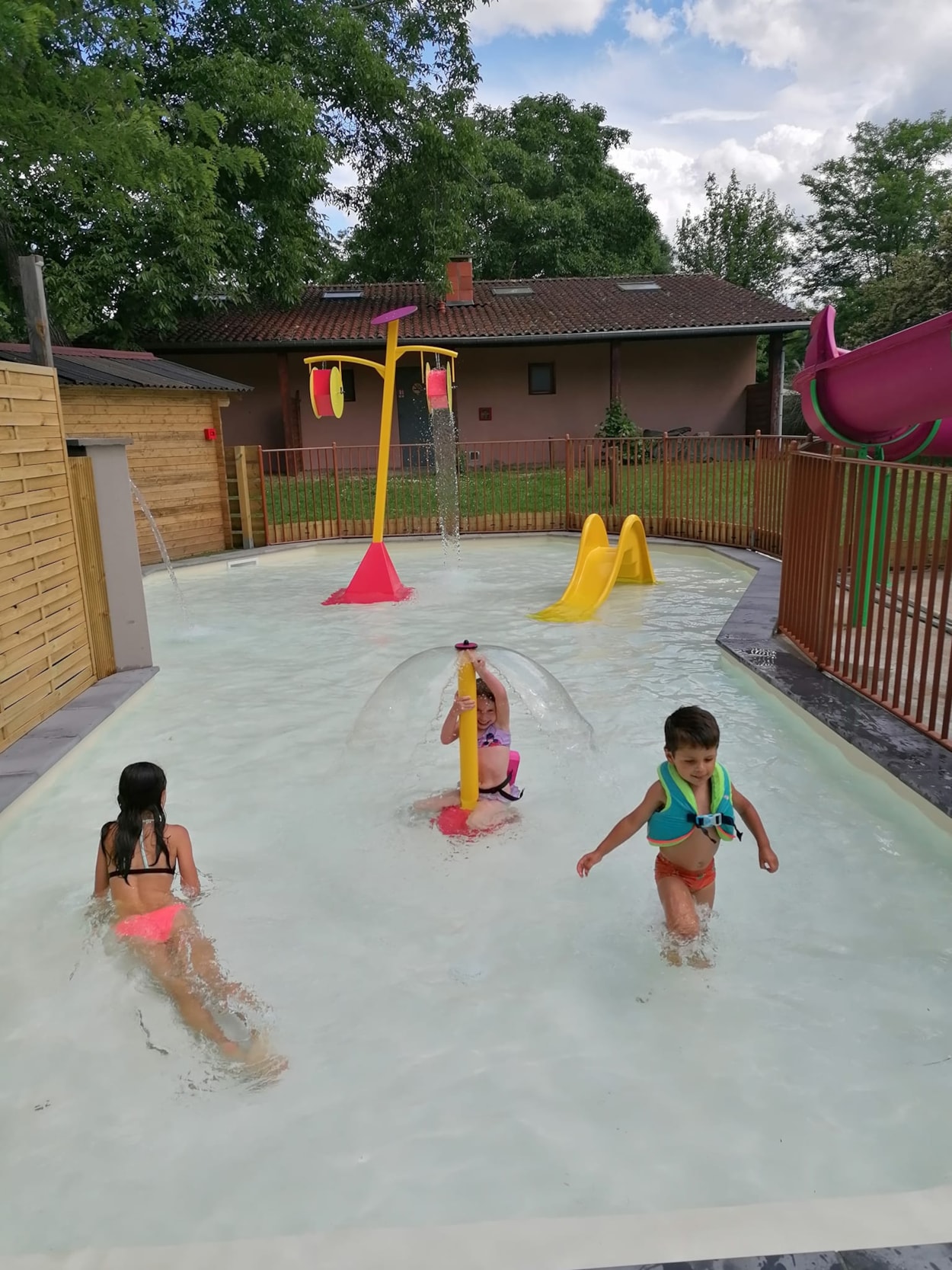 Flower Camping LES MIJEANNES