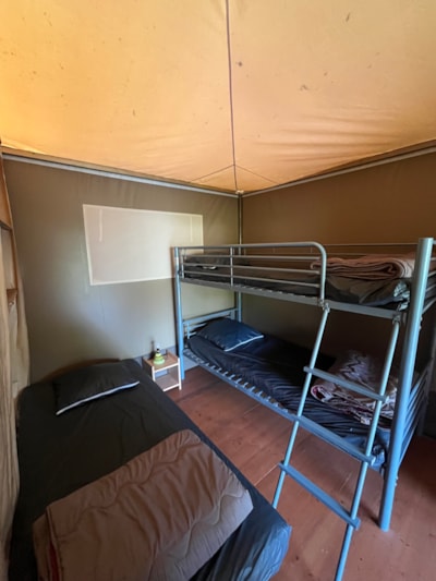 Canvas bungalow Standard 25m² 2 bedrooms - without toilet blocks
