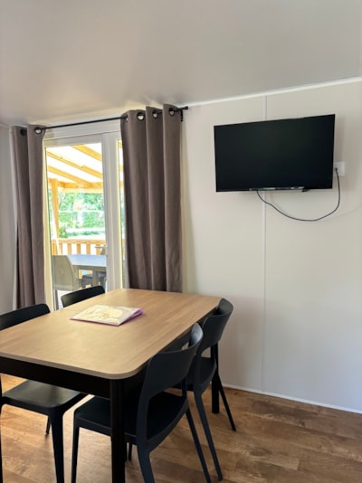 Premium mobile home 40m² (3 bedrooms-6 people) + 2 bathrooms + TV + LV + Plancha + Air conditioning