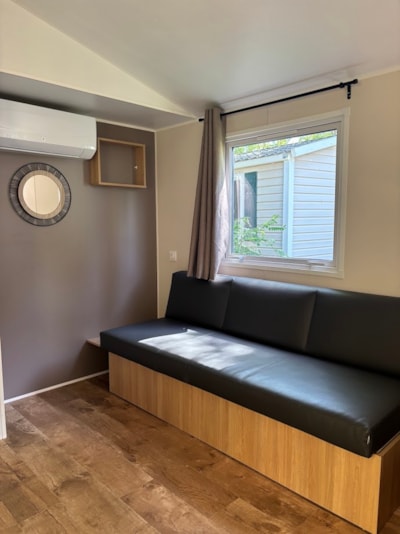 Premium mobile home 40m² (3 bedrooms-6 people) + 2 bathrooms + TV + LV + Plancha + Air conditioning