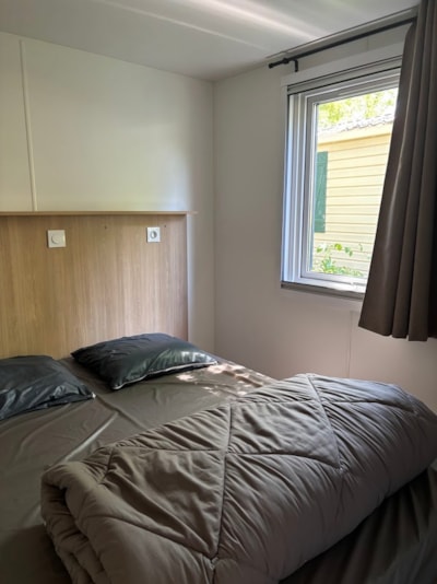 Premium mobile home 40m² (3 bedrooms-6 people) + 2 bathrooms + TV + LV + Plancha + Air conditioning