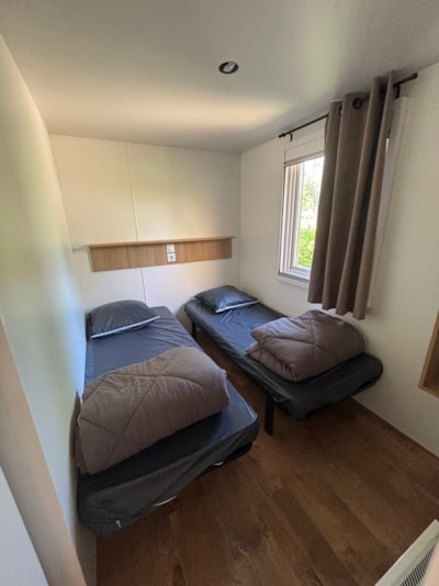 Premium mobile home 40m² (3 bedrooms-6 people) + 2 bathrooms + TV + LV + Plancha + Air conditioning