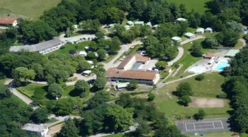Camping PARC DE PALETES - Ucamping