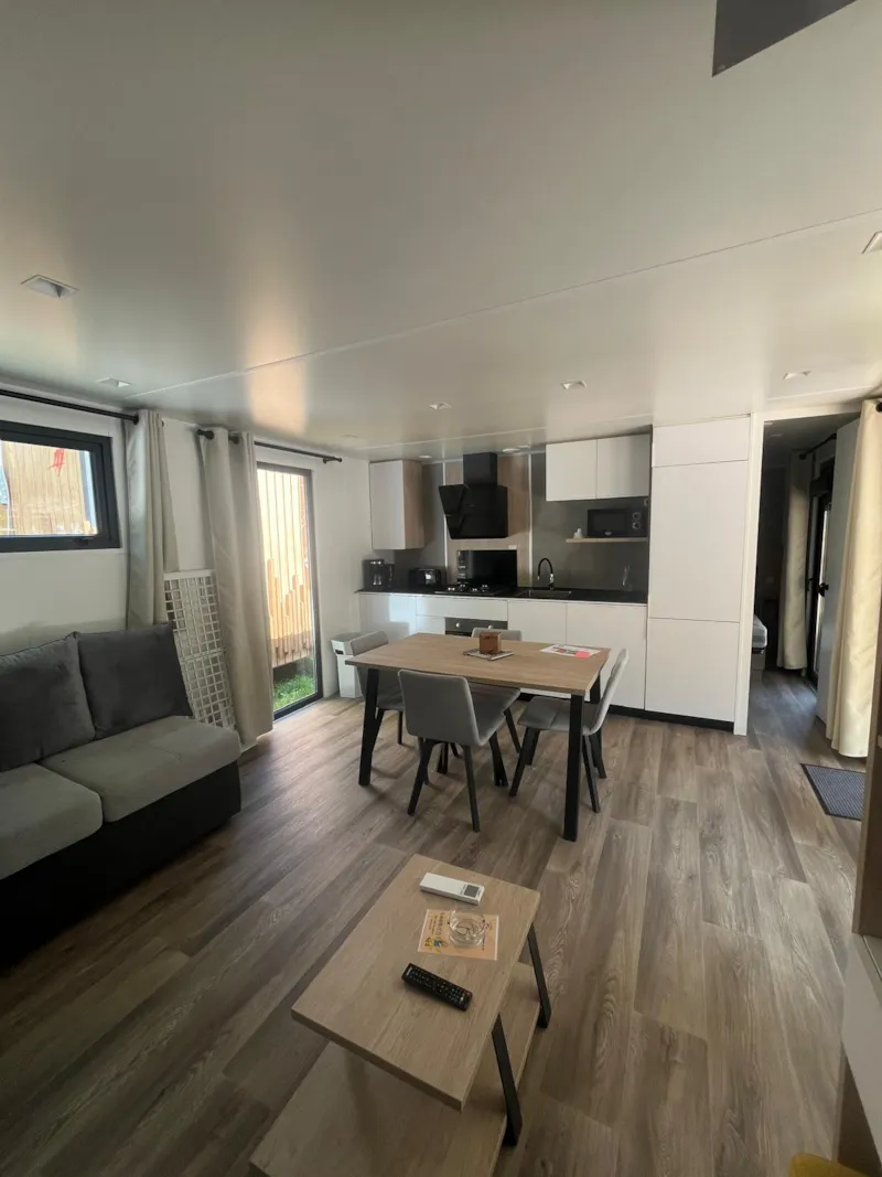 Mobil-Home Premium 40M² - 2 Chambres + Terrasse Couverte + Clim Réversible + Tv