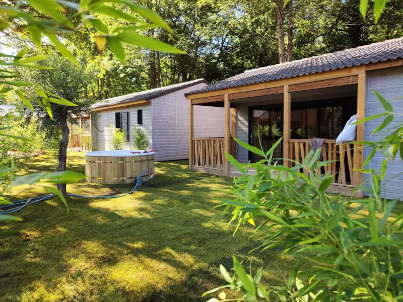 Chalet Premium 56M² - 3 Chambres + Terrasse Couverte + Clim Réversible + Tv