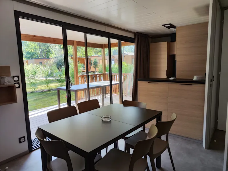 Chalet Premium 42M² - 2 Chambres + Terrasse Couverte + Clim Réversible + Tv