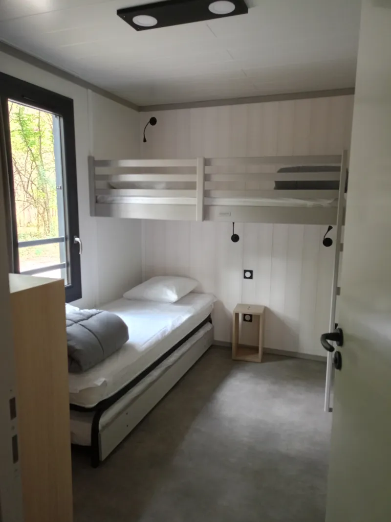 Chalet Spa Premium 42M² - 2 Chambres + Terrasse Couverte + Clim Réversible + Tv