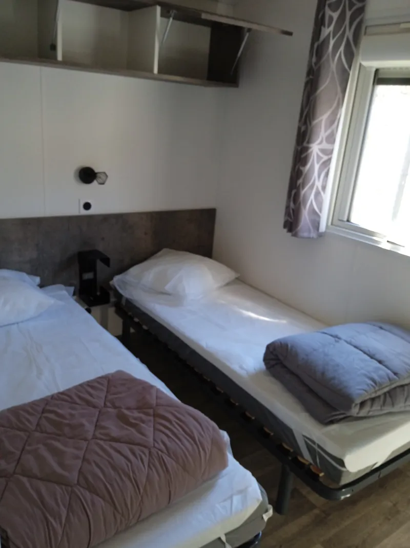 Mobil-Home Confort 27M² - 2 Chambres + Terrasse Couverte + Clim Réversible + Tv