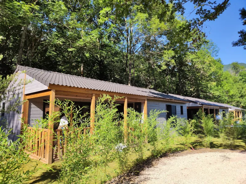 Chalet Premium 56M² - 3 Chambres + Terrasse Couverte + Clim Réversible + Tv