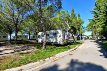 Stellplatz - Stellplatz Strandbereich Zona 4 - Camping Adria