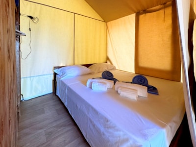 Kalahari Lodge — 2