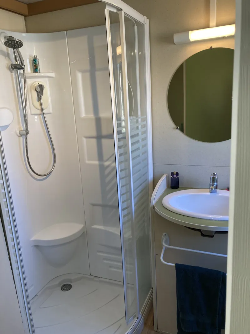 Chalet Confort 30M² - 2 Chambres + Terrasse Couverte